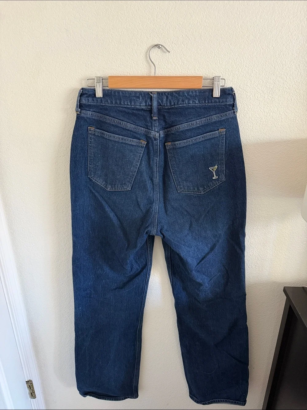 A&F High Rise 90’s Relaxed Jeans (CURVE LOVE)